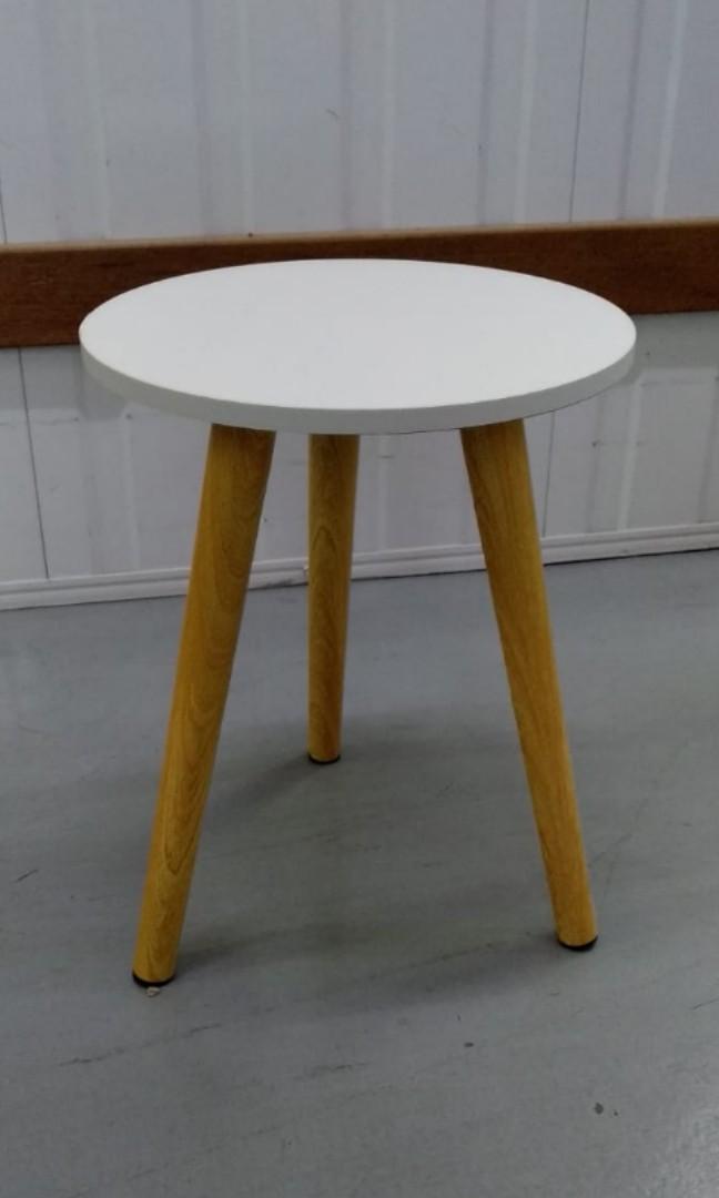 Small White Round Table Furniture, Small White Round Table