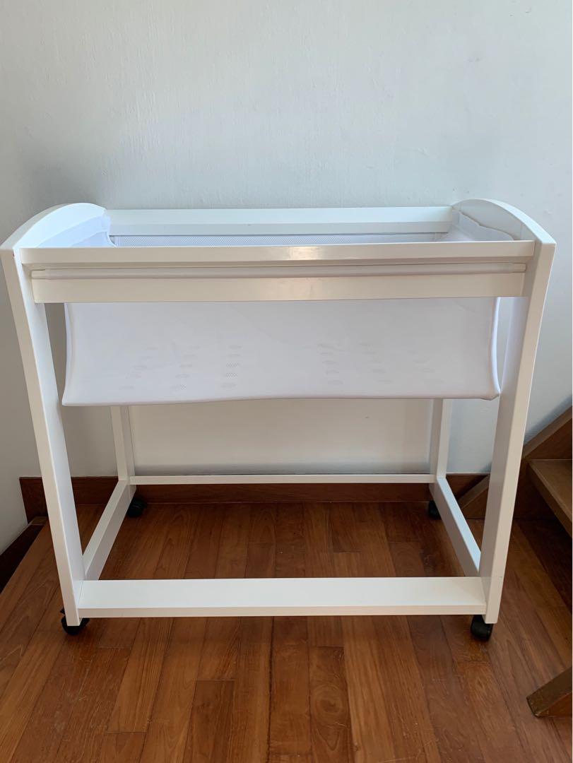 tasman eco amore bassinet white