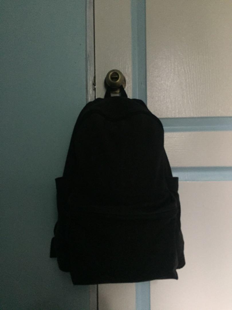 Uniqlo Backpack Black, Men's Fashion, Bags, Backpacks on Carousell