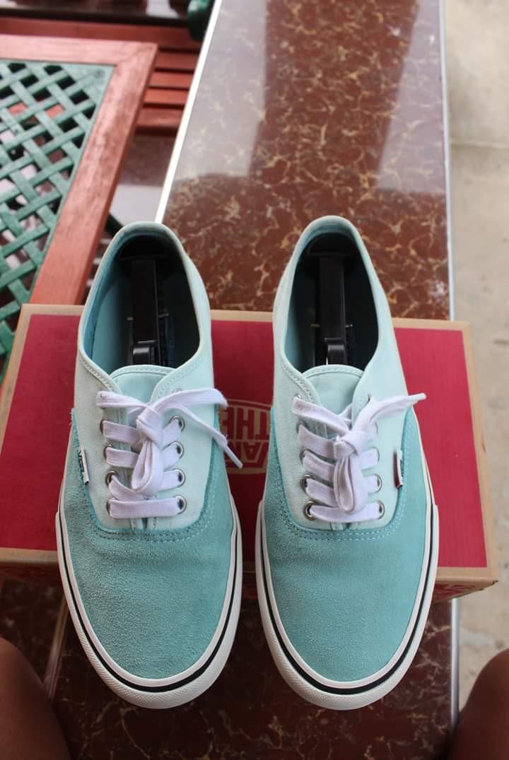 vans authentic aqua