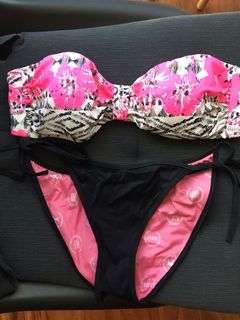(Category: ) located in . Submitted by grlstalk521 (Listing ID 1020282332, Image 1). Description: .