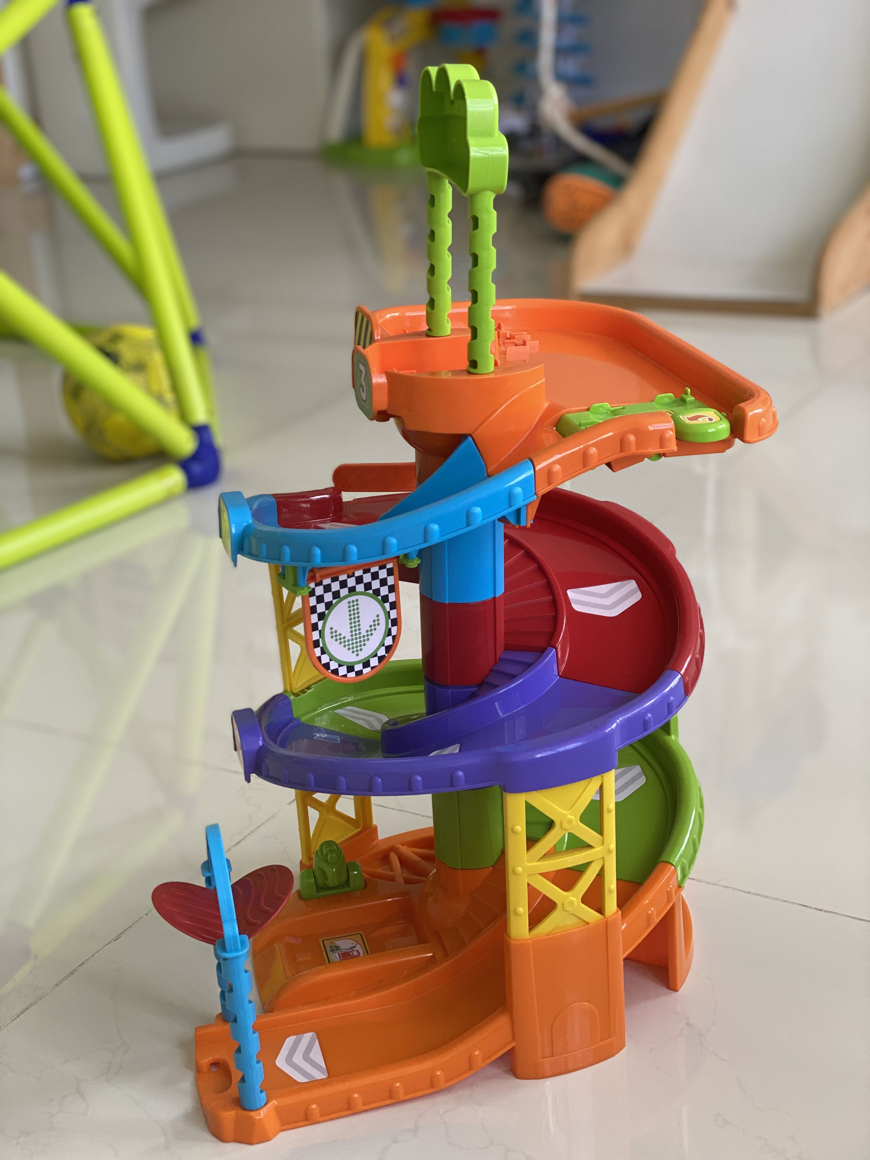 Vtech toot toot new arrivals drivers parking tower