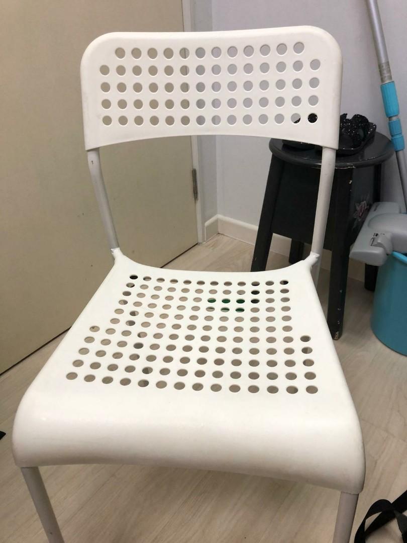 White Clean Ikea Chairs 7 Ec Furniture Tables Chairs On Carousell