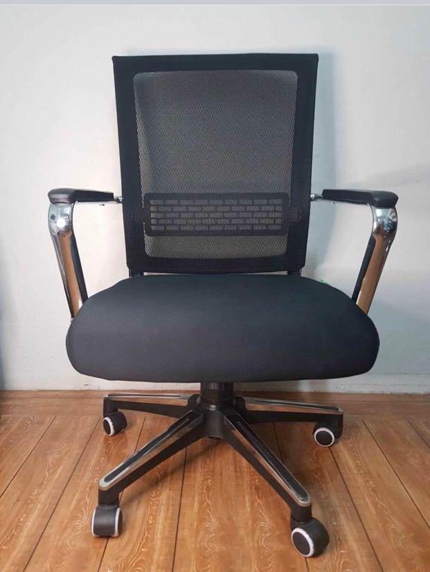 Ars Managerial Office Chair Home Furniture Furniture Fixtures Tables Chairs On Carousell