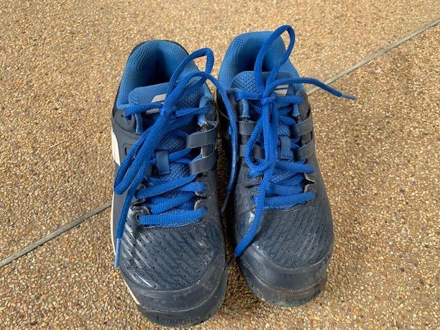 boys tennis shoes on sale