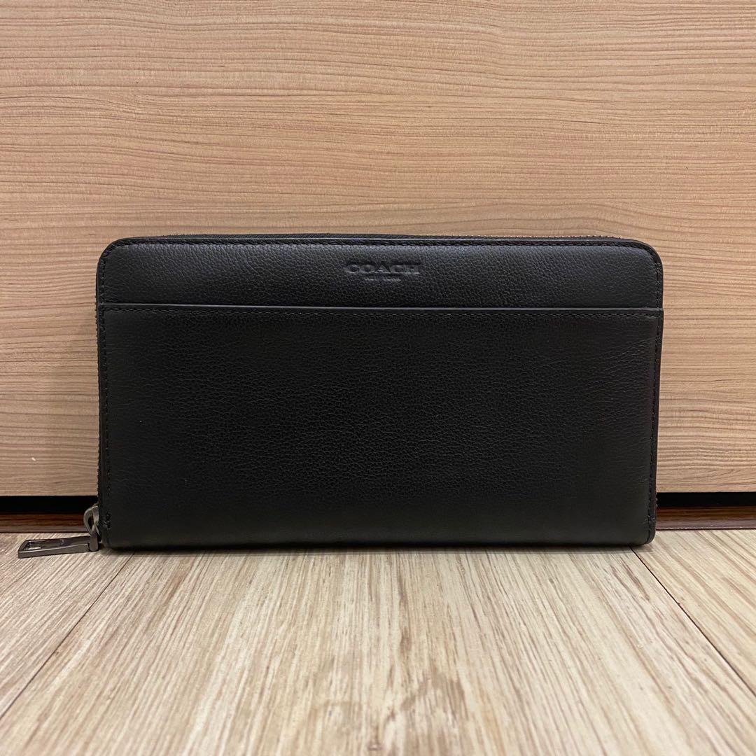 coach travel wallet