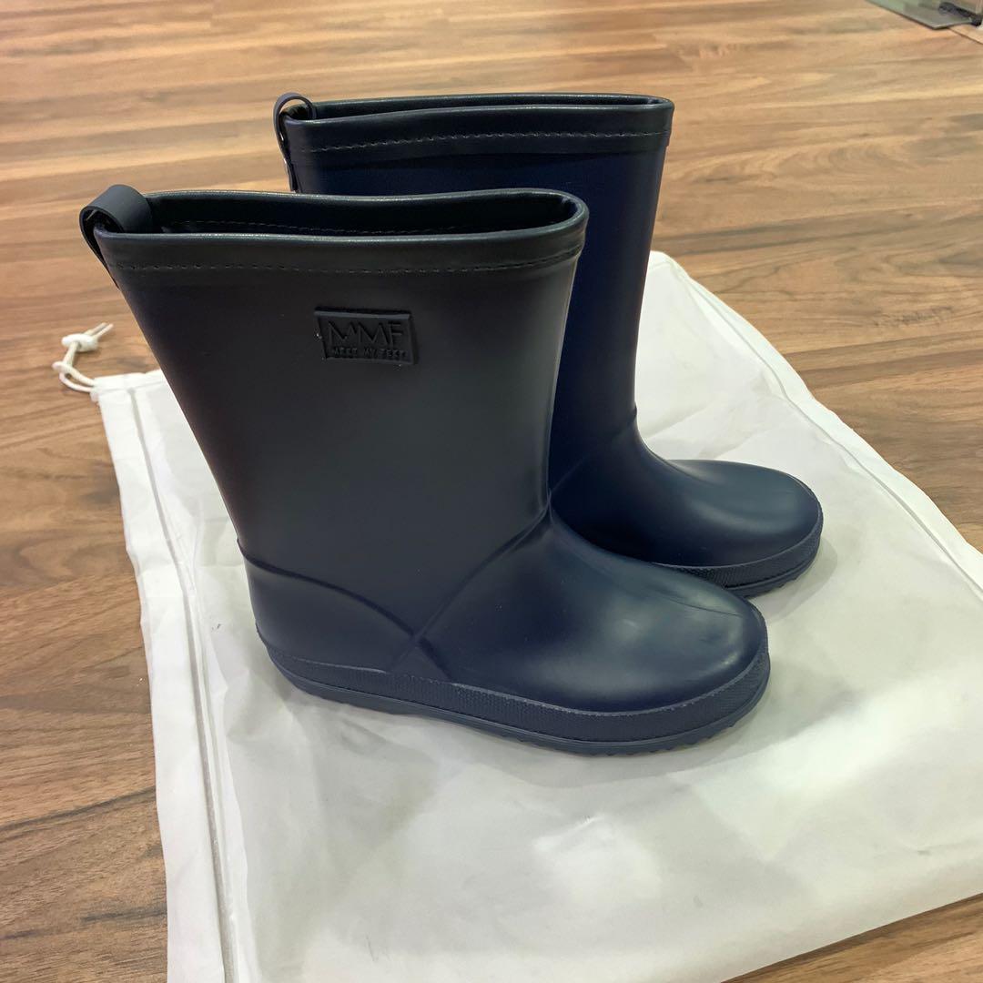 Brand New Meet My Feet Kids Rain Boots In Navy Blue Babies Kids Boys Apparel 4 To 7 Years On Carousell - rain boots roblox