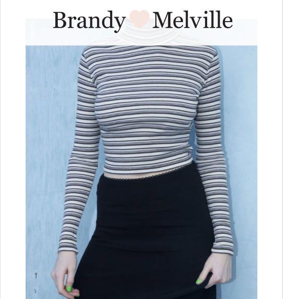 Brandy melville daniela turtleneck Fesyen Wanita Pakaian Wanita