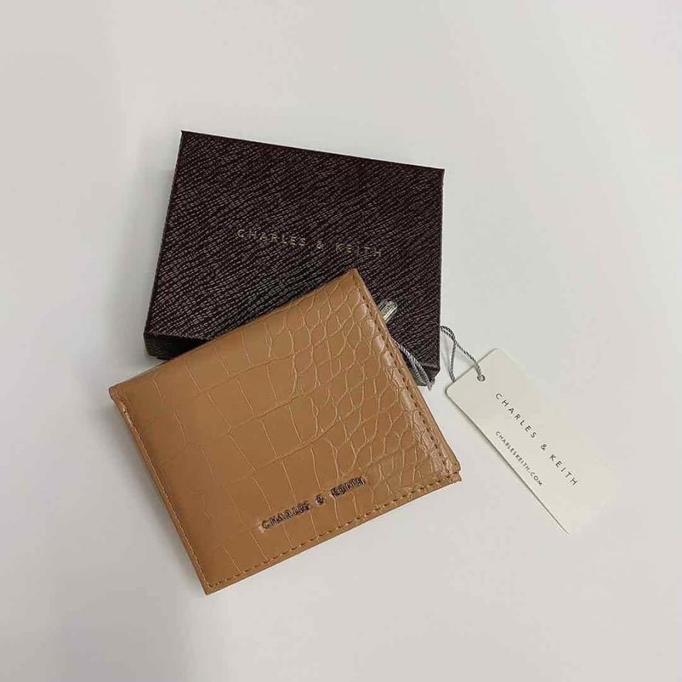 Charles And Keith Croc Wallet, Men'S Fashion, Watches & Accessories,  Wallets & Card Holders On Carousell
