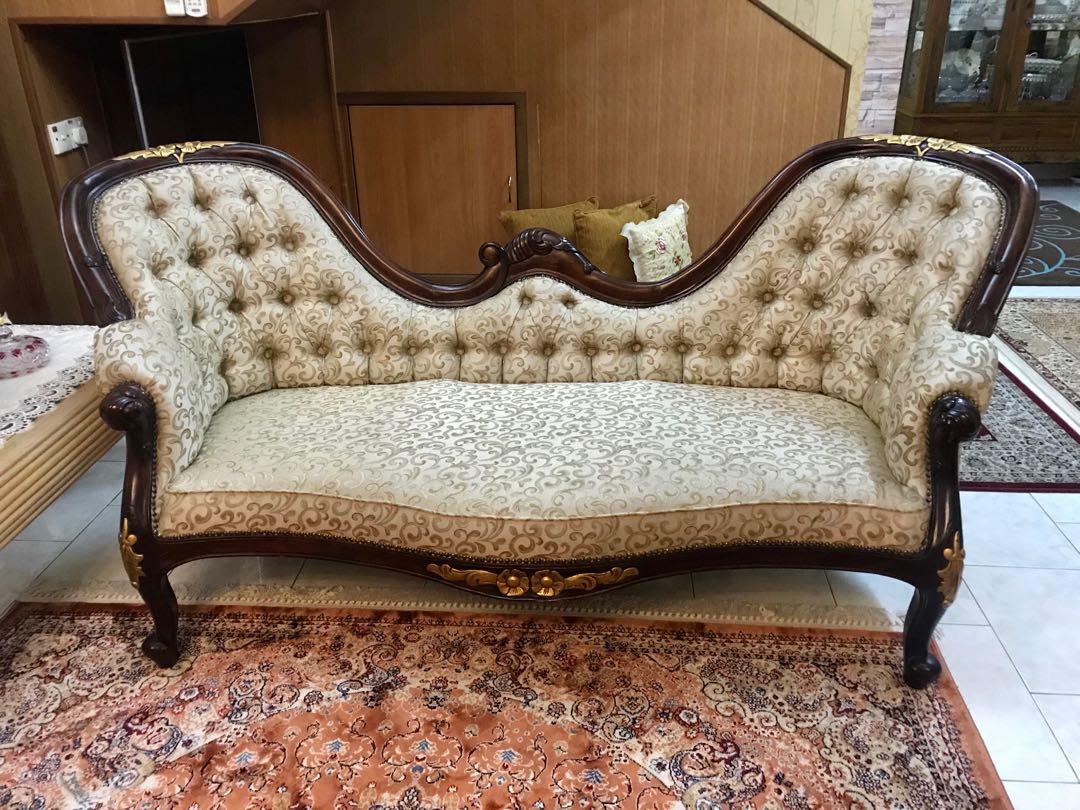 Cleopatra sofa by fella design