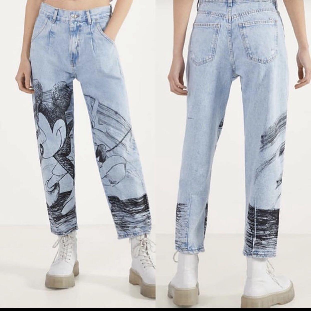 Pantalon mickey best sale mouse bershka