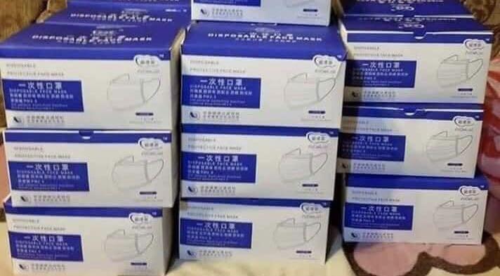 Disposable Mask (Category: Sanitary Hygiene) located in Manila. Submitted by simplececile (Listing ID 1020495142, Image 2). Description: 1 box - 50 pcs Ano pa inaantay nyo? Order na, baka kayo maubusan. .
