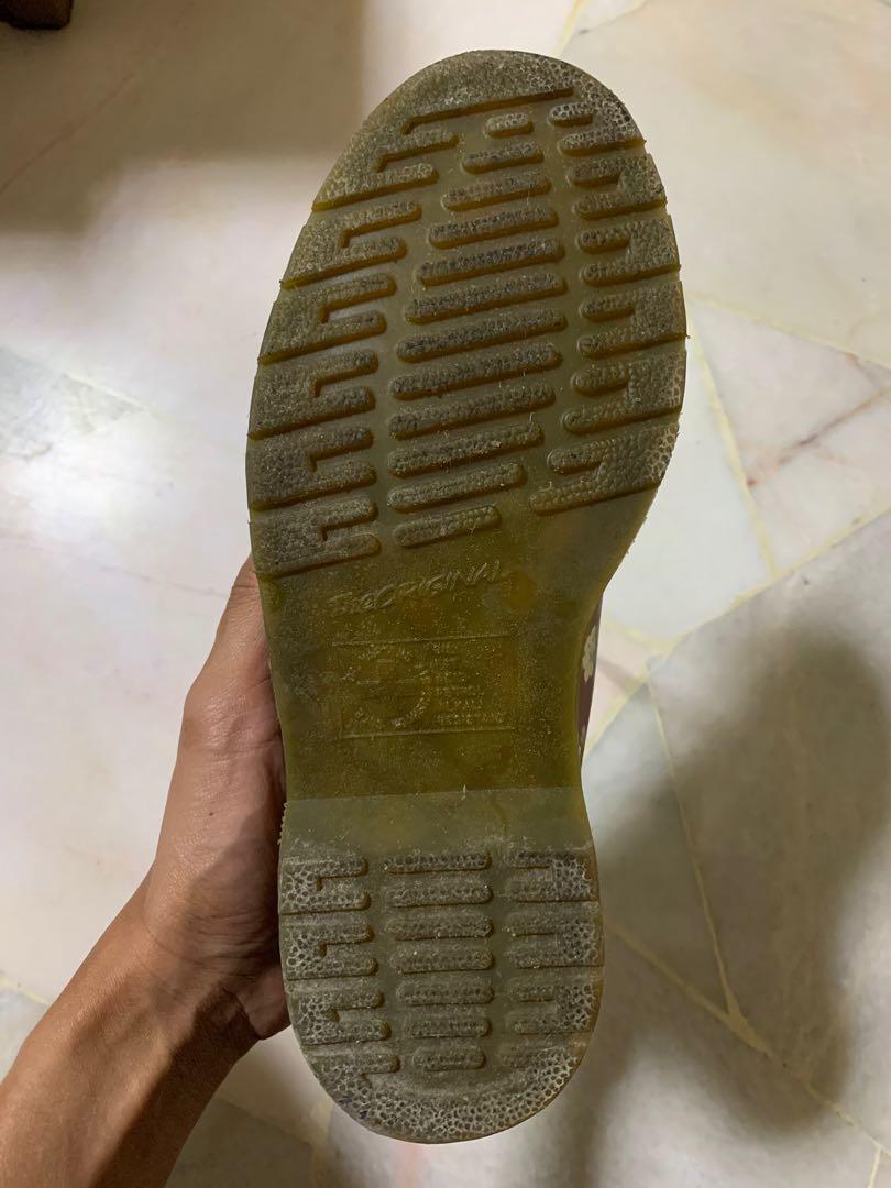 dr martens one utama