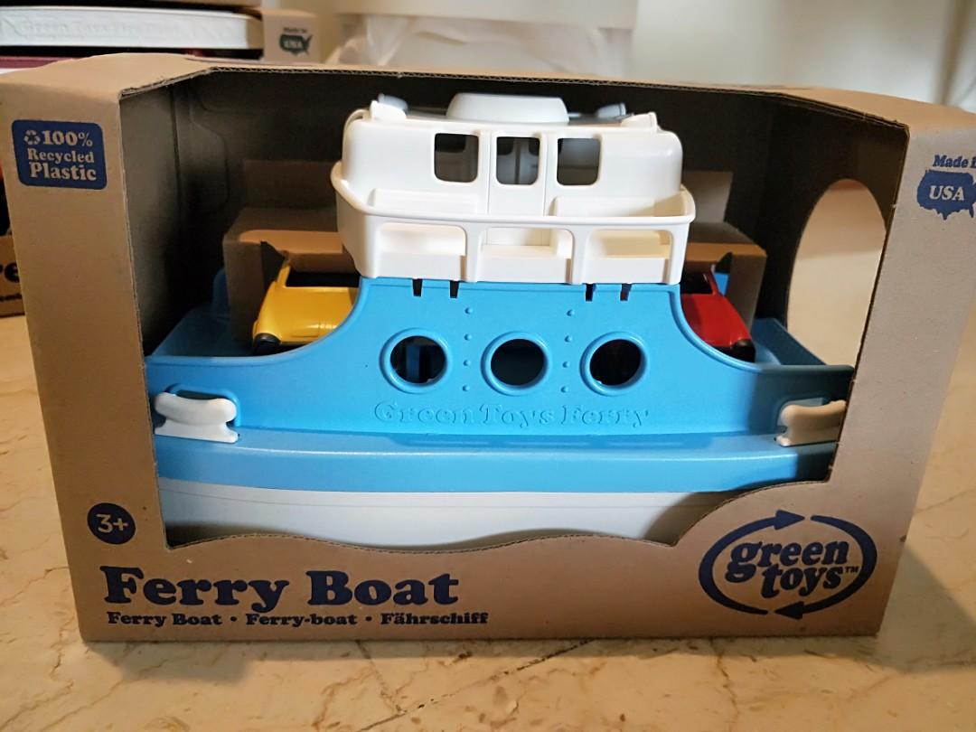 green toys ferry boat with mini cars bathtub toy