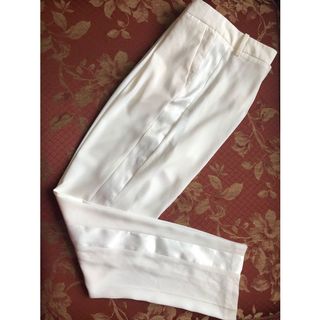 (Category: ) located in . Submitted by amaswardrobe (Listing ID 1020535797, Image 1). Description: .