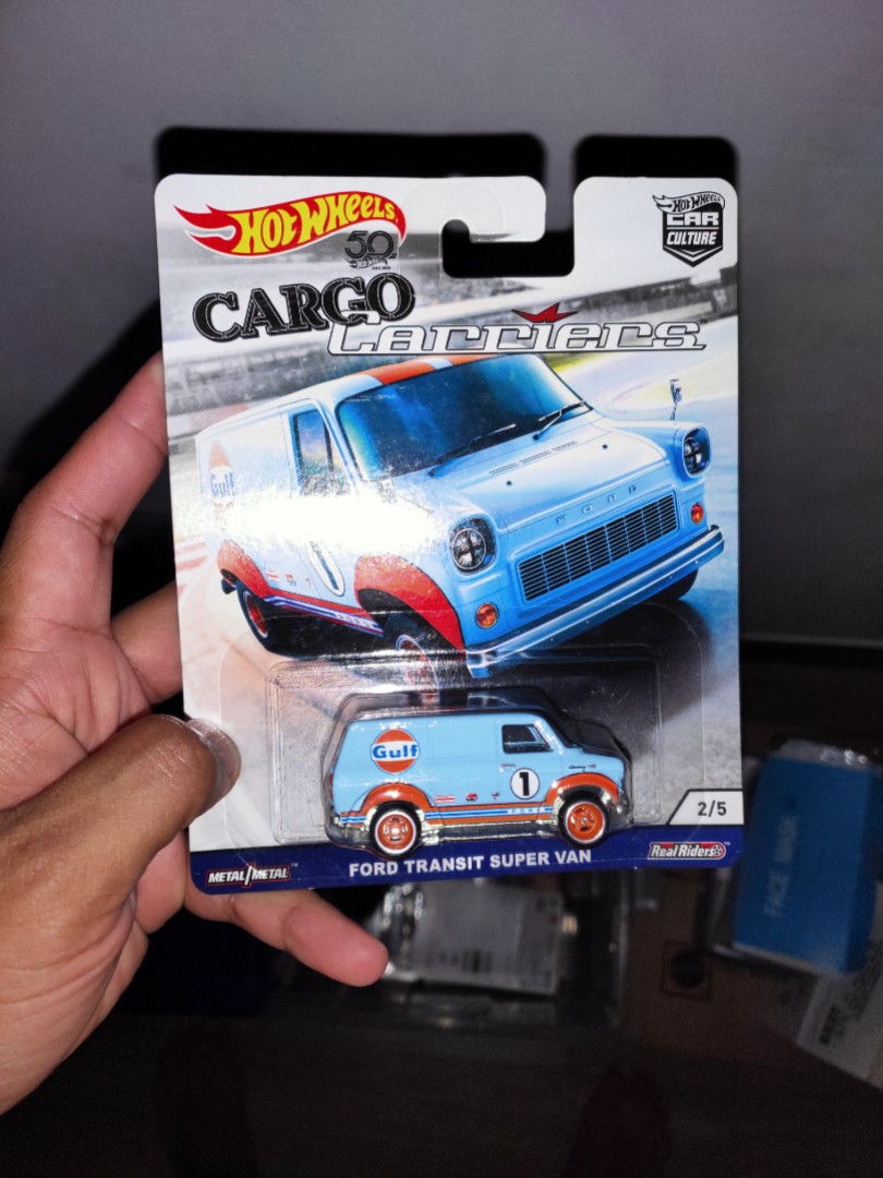 Hot Wheels Cargo Carriers Ford Transit Super Van (Car Culture), Toys