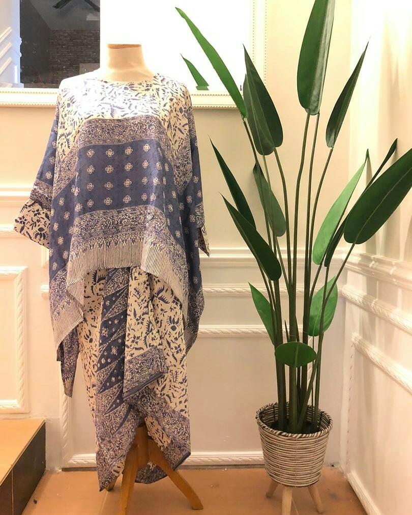 Kaftan Batik Semi Sutera Viscose Women S Fashion Clothes Others On Carousell