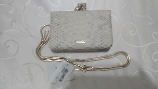 （分類：）位於 。 由 crazyshopper100 提交（商品編號 1020538328，圖片 1）。簡介： 。