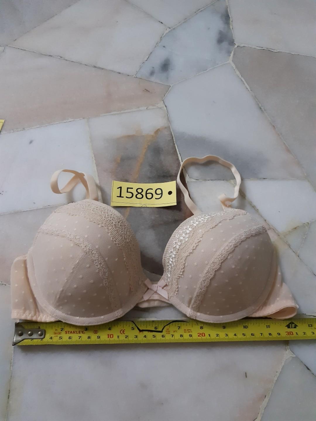 lily loves bra