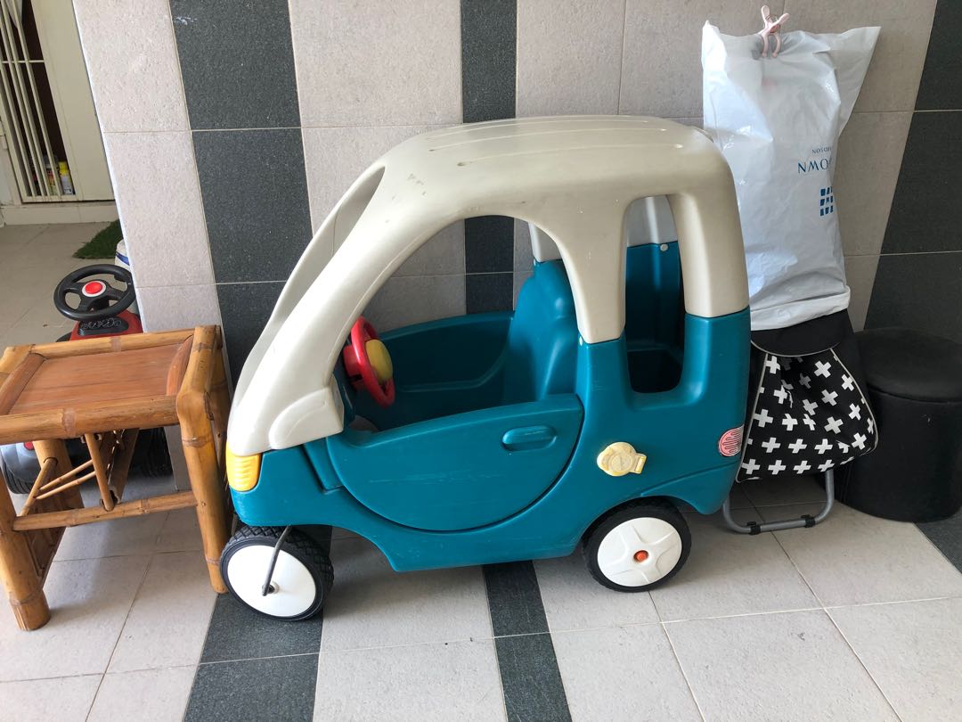 Little Tikes Step 2 Cosy Coupe Van 