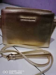 (Kategori: ) berada di . Dikirim oleh bebotsss (ID iklan 1020523528, Gambar 1). Deskripsi: .