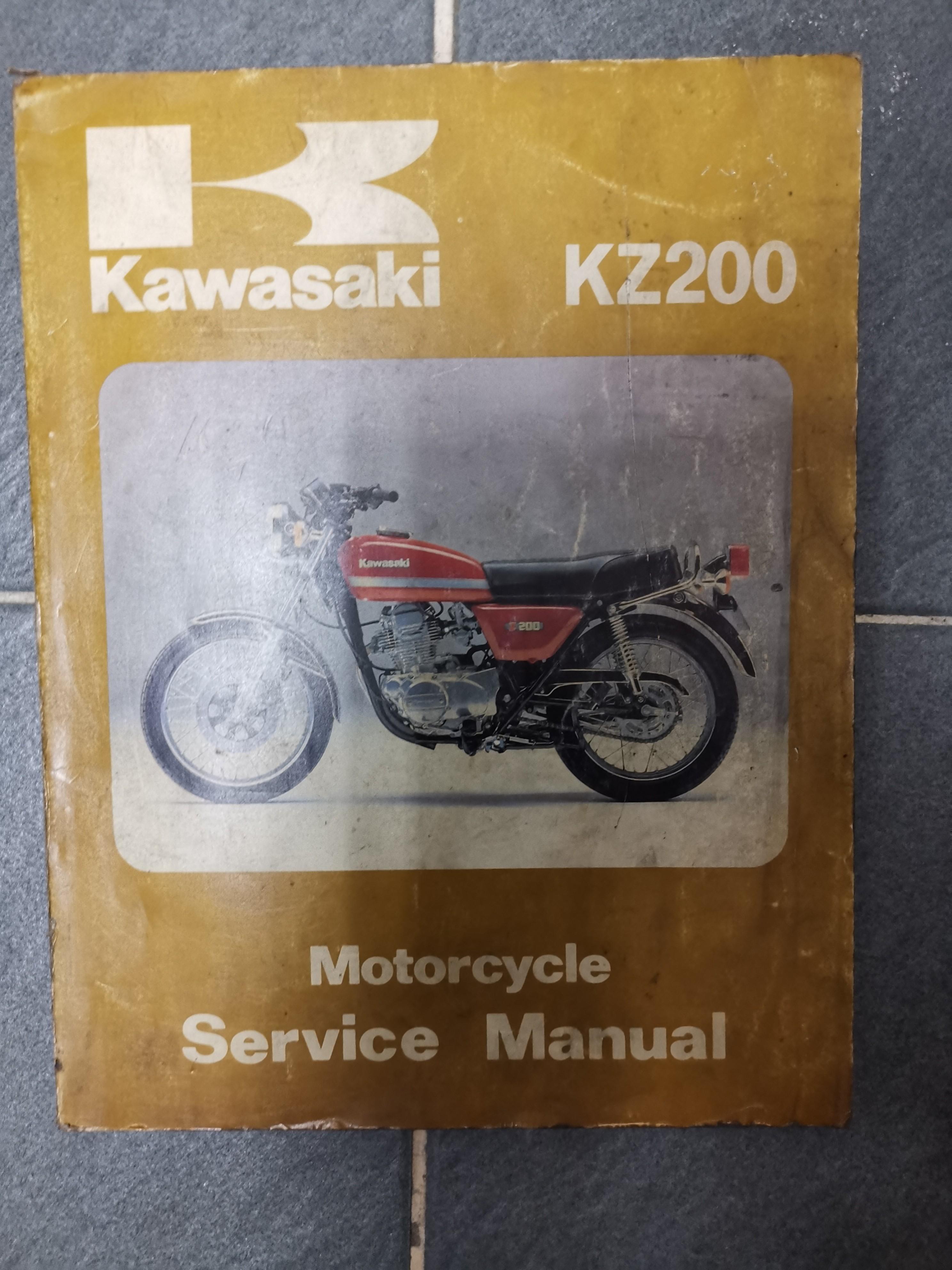 VINTAGE KAWASAKI KZ-200 MOTORCYCLE BANNER VINTAGE KAWASAKI KZ-200 MOTORCYCLE BANNER