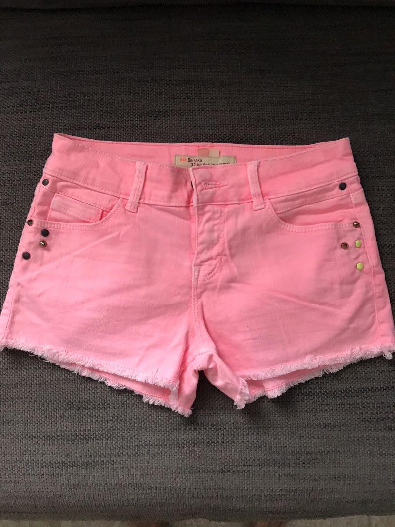 pink denim pants