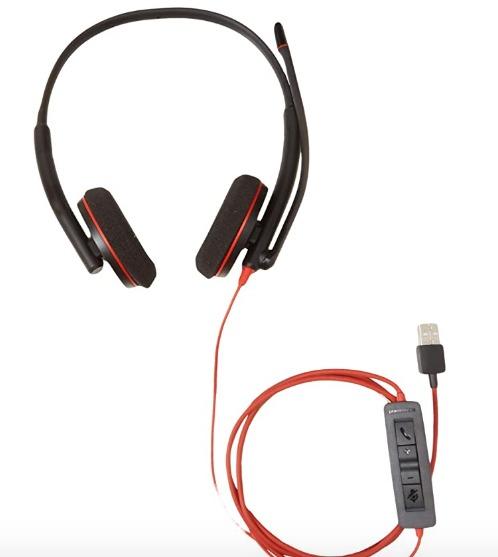 Plantronics Blackwire C3220 Headset (Category: Headphones & Headsets) located in Marikina City. Submitted by skowshop (Listing ID 1020500020, Image 2). Description: Stereo - Black - USB type A - wired - 20 Hz - 20 khz - over-the-head - binaural - supra-aural - noise Cancelling microphone Available in monaural (C3210/C3215) or Hi-Fi stereo with passive noise reduction (C3220/C3225) Variants include universal USB or usb-c Connectivity technology: w