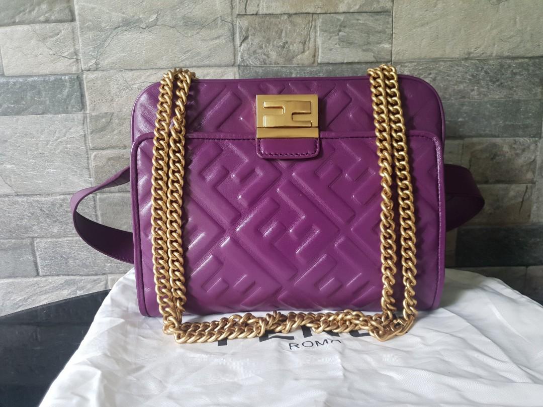 Preloved Fendi Belt bag (Category: Luxury Bags & Wallets) located in Lipa City. Submitted by kumares_closet (Listing ID 1020456171, Image 3). Description: very nice Fendi Belt Bag dual zipper, one is not working with code gold hardware .