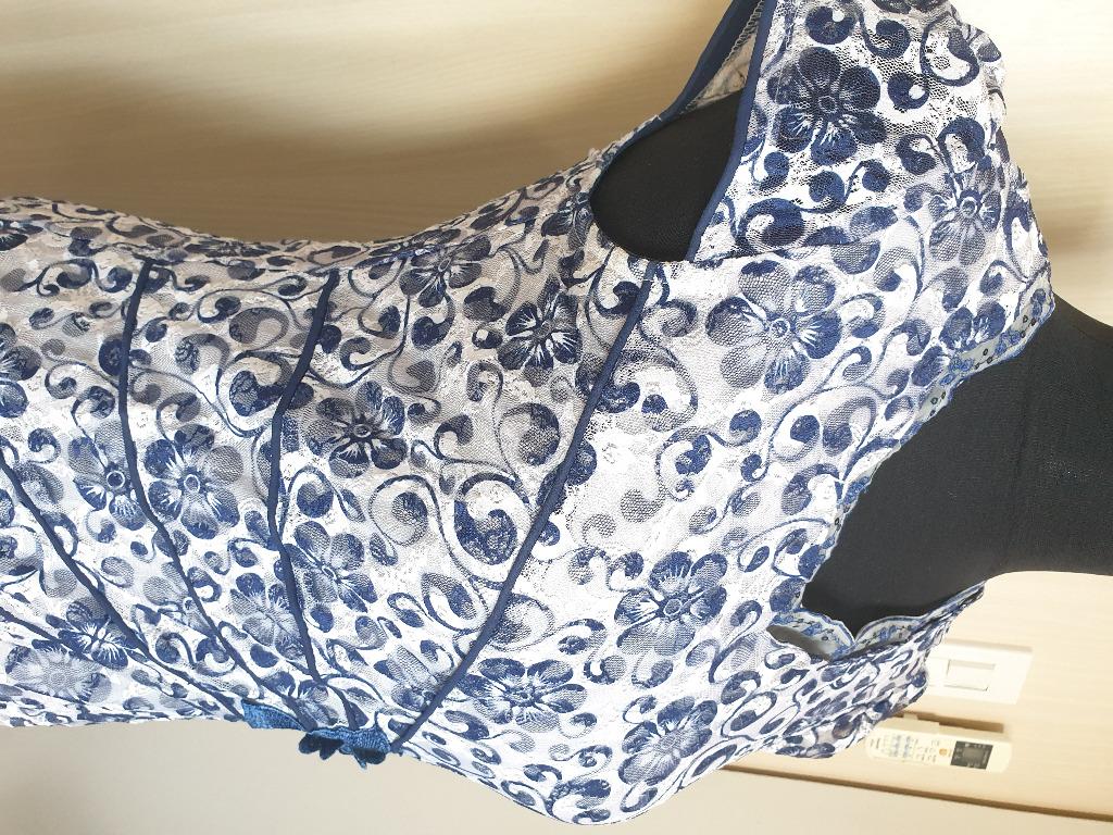Qipao Inspired Lace Dress (Category: Dresses) located in Quezon City. Submitted by feedyourstyle (Listing ID 1020323751, Image 3). Description: Fits S-M No flaws. Mannequin size for reference: 34-27-34.