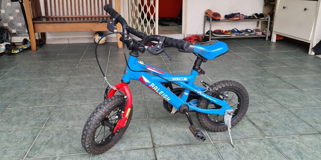 academy 12 inch bike