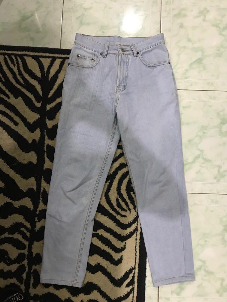 levis vintage mom jeans