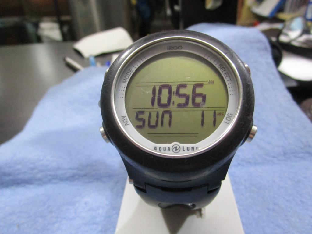 Scuba Dive Gear Aqualung I200 Dive Computer Watch Sports Water Sports On Carousell