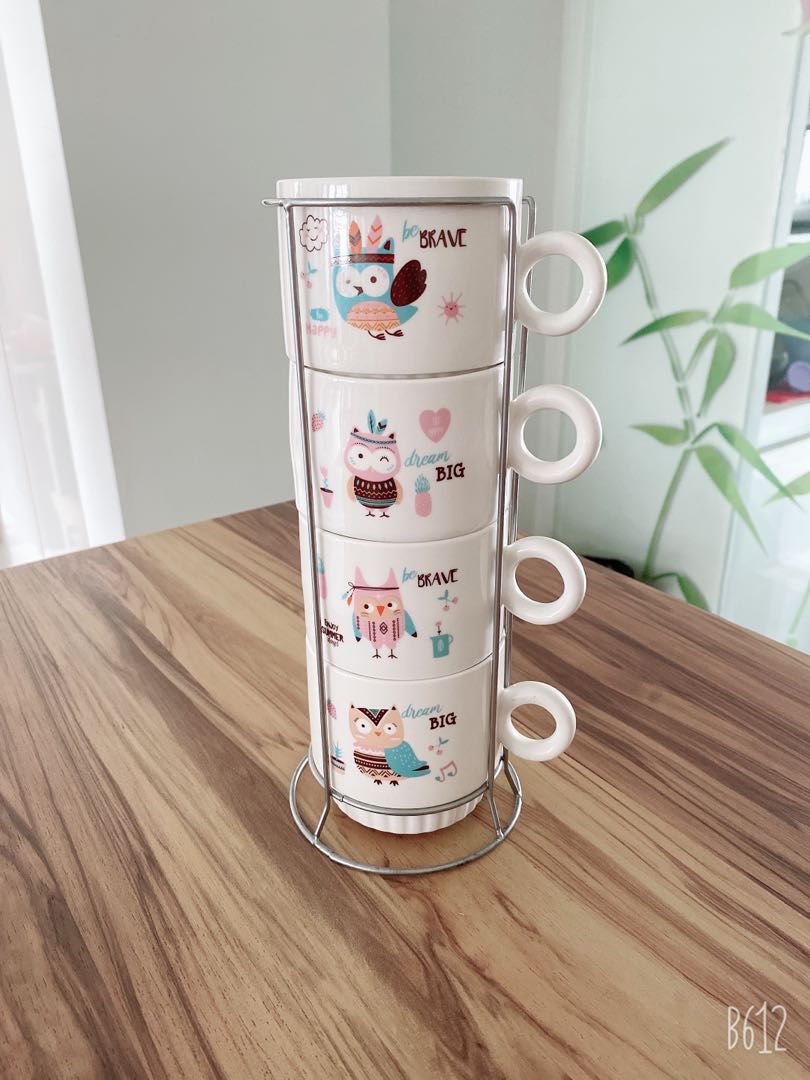 Set of 4 coffee mugs with stand, Furniture & Home Living, Kitchenware