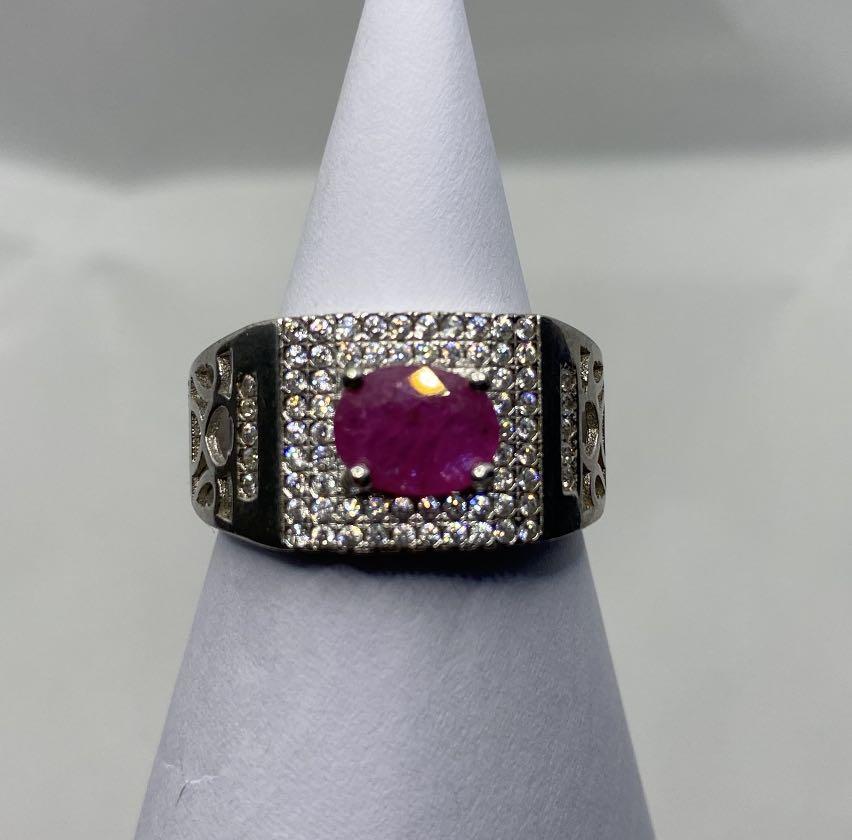 Silver Ruby ring (Category: Jewelry) located in Johor Bahru. Submitted by globalstuff (Listing ID 1020413687, Image 1). Description: Silver Ruby Ring with 1 ct Ruby gemstone With surrounded by natural zircons Interested party may watsapp .
