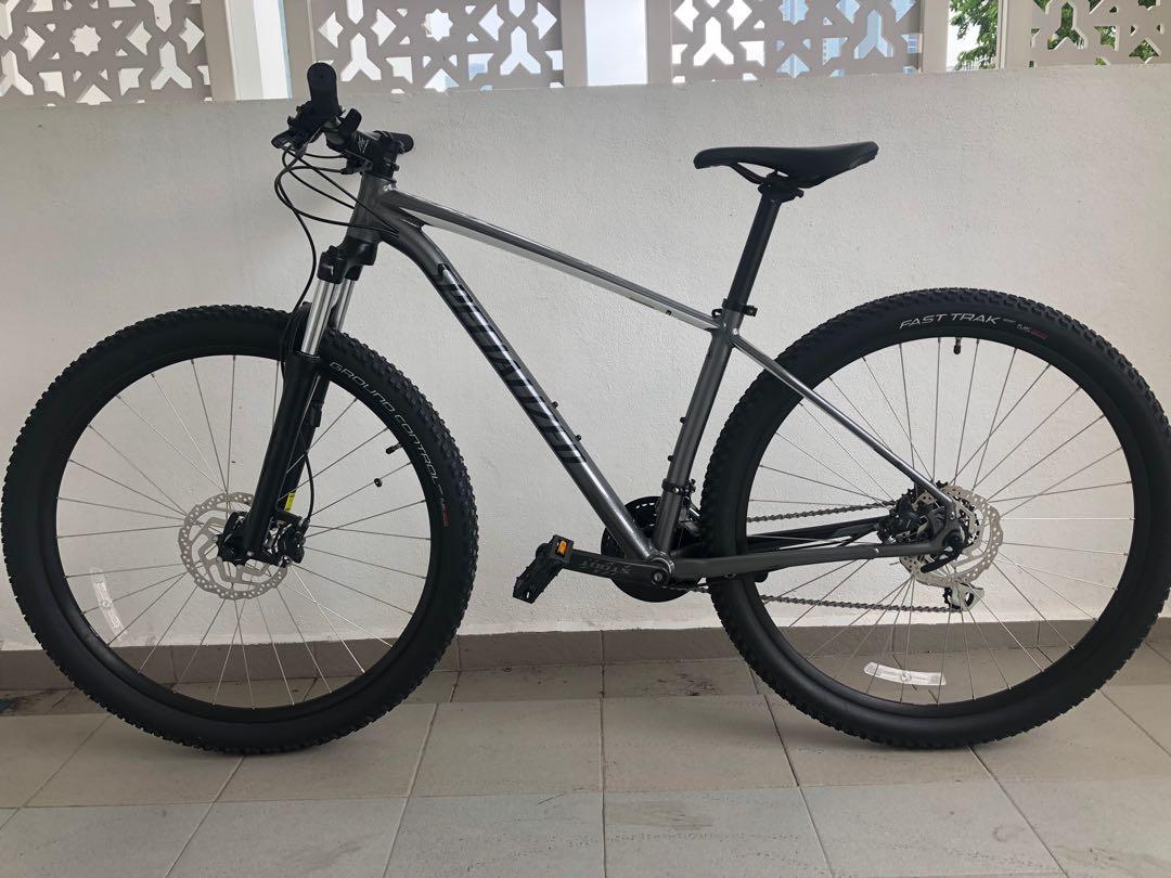 Specialized rockhopper outlet 2019 sport