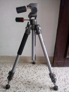 Tripod Ravelli