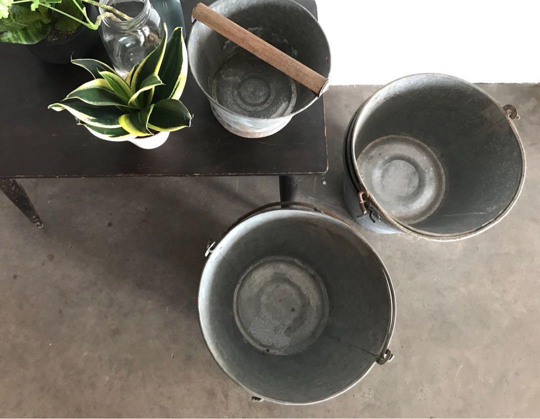 Vintage tin buckets for sale NOS, Hobbies & Toys, Memorabilia