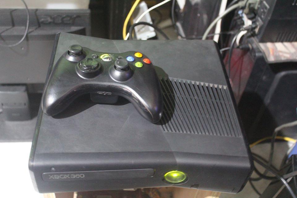 جهاز وزيرة اليهودي xbox 360 s 4gb - itprohelps.com