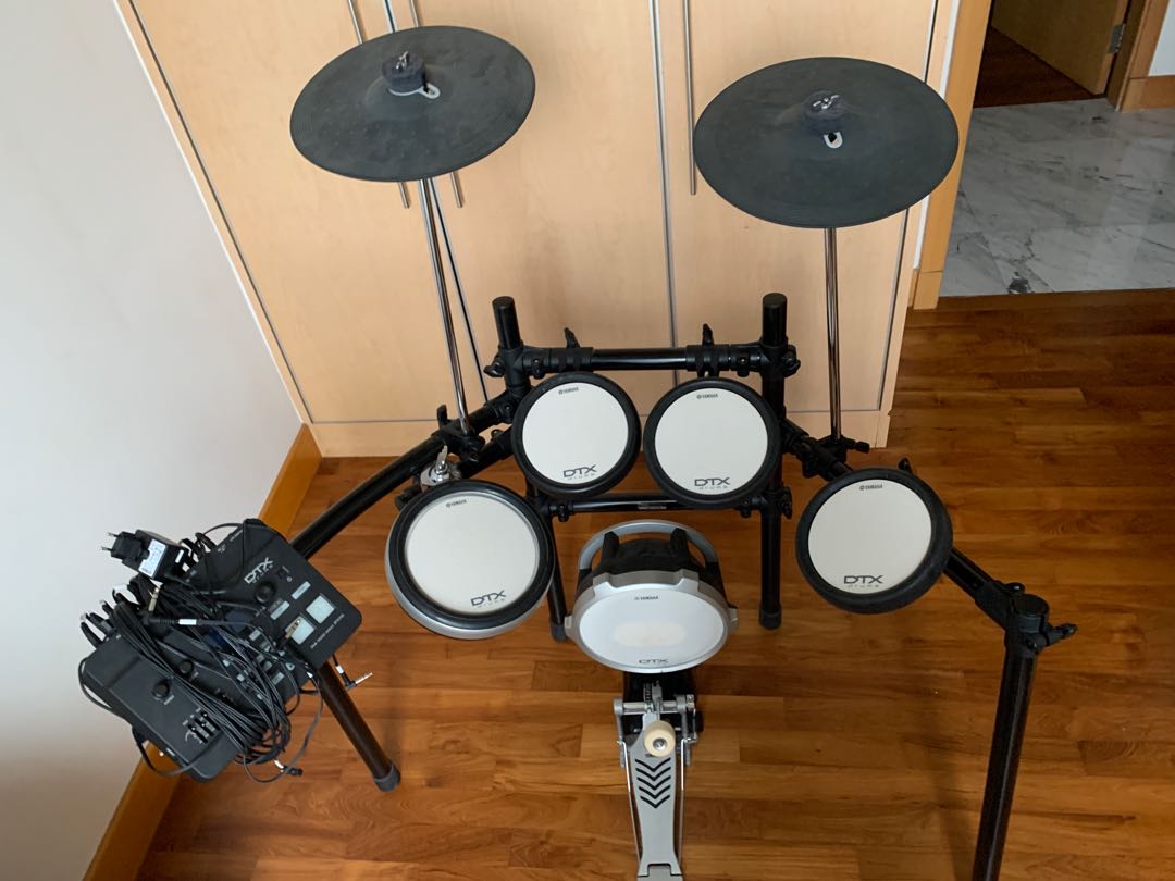 Yamaha DTX 700 Drum Set, Hobbies & Toys, Music & Media, Musical Instruments on Carousell