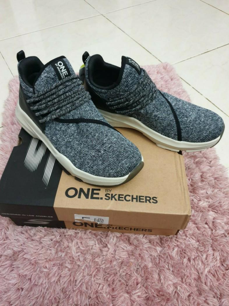 📍👟 AUTHENTIC SKECHERS ELEMENT - ULTRA ATOMIC In Black and White - not Nike adidas Vans puma duck scarf tudung people, Women's Fashion, Footwear, Sneakers on Carousell
