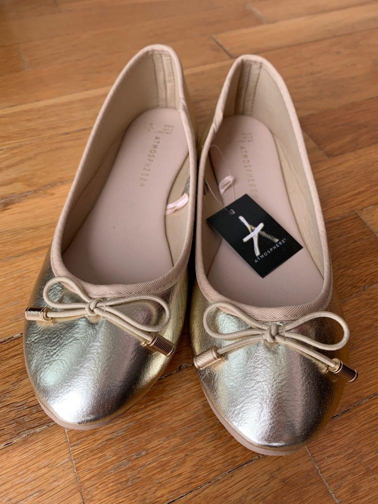 Atmosphere flat clearance shoes