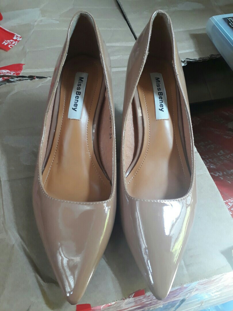 buy used high heels