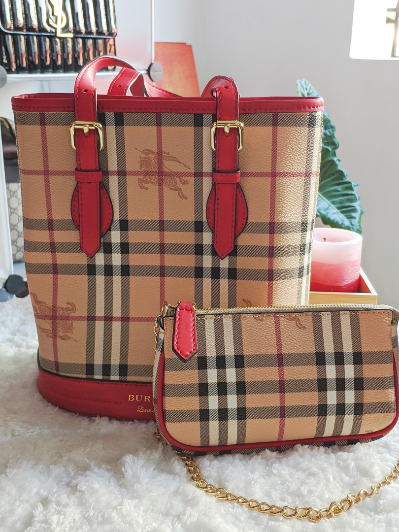 Burberry bucket 2024 bag 2020