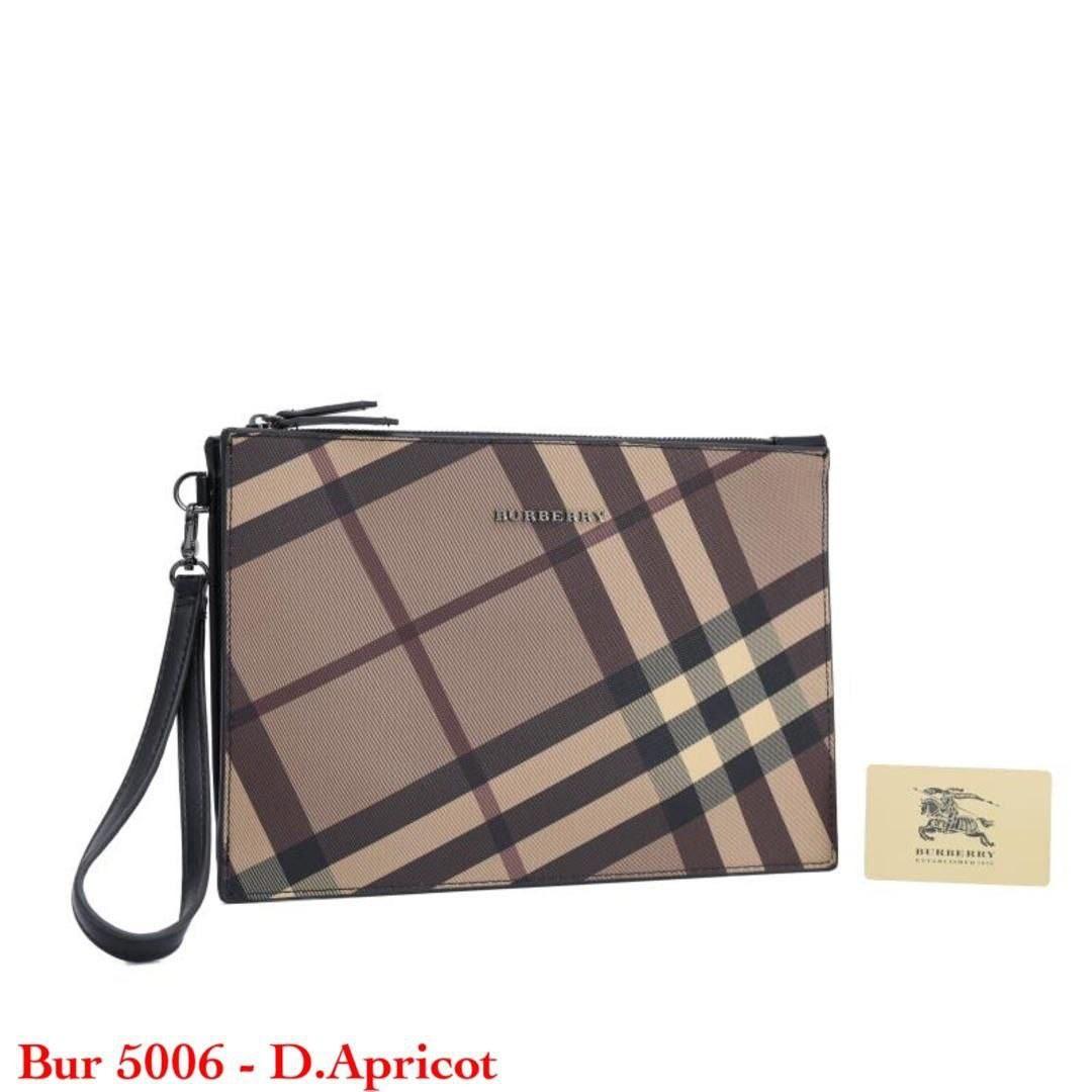 Burberry Clutch Bag, Women's Fashion, Bags & Wallets, Purses & Pouches on  Carousell