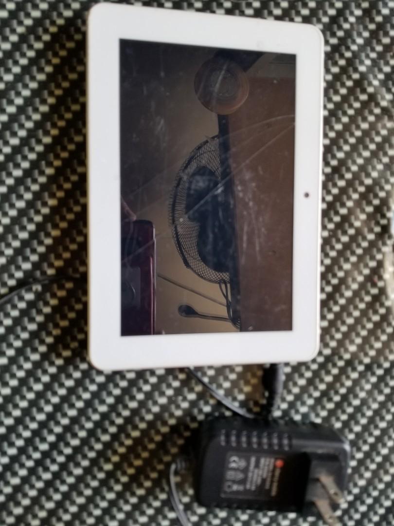 Cherry mobile tablet broken screen, Mobile Phones & Gadgets, Tablets