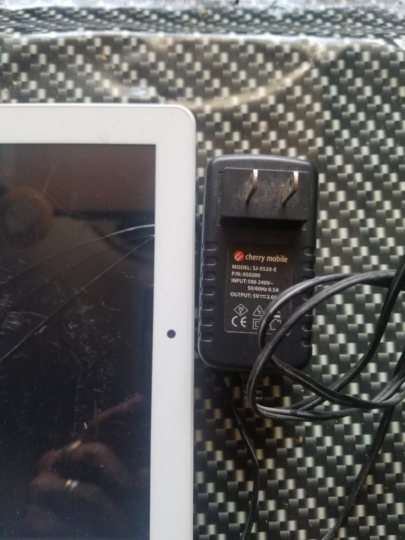 Cherry mobile tablet broken screen, Mobile Phones & Gadgets, Tablets