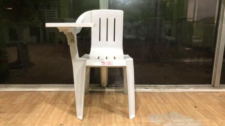 Cofta chairs shop with armchair