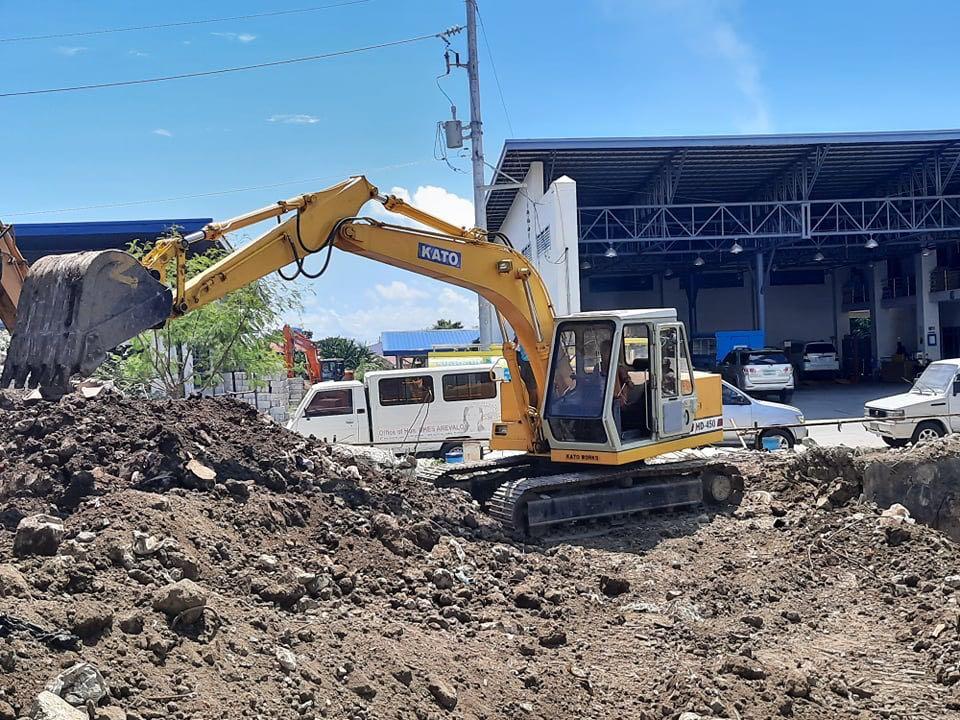 For RENT Construction Backhoe w/ Breaker w/ TESDA Operator, Business