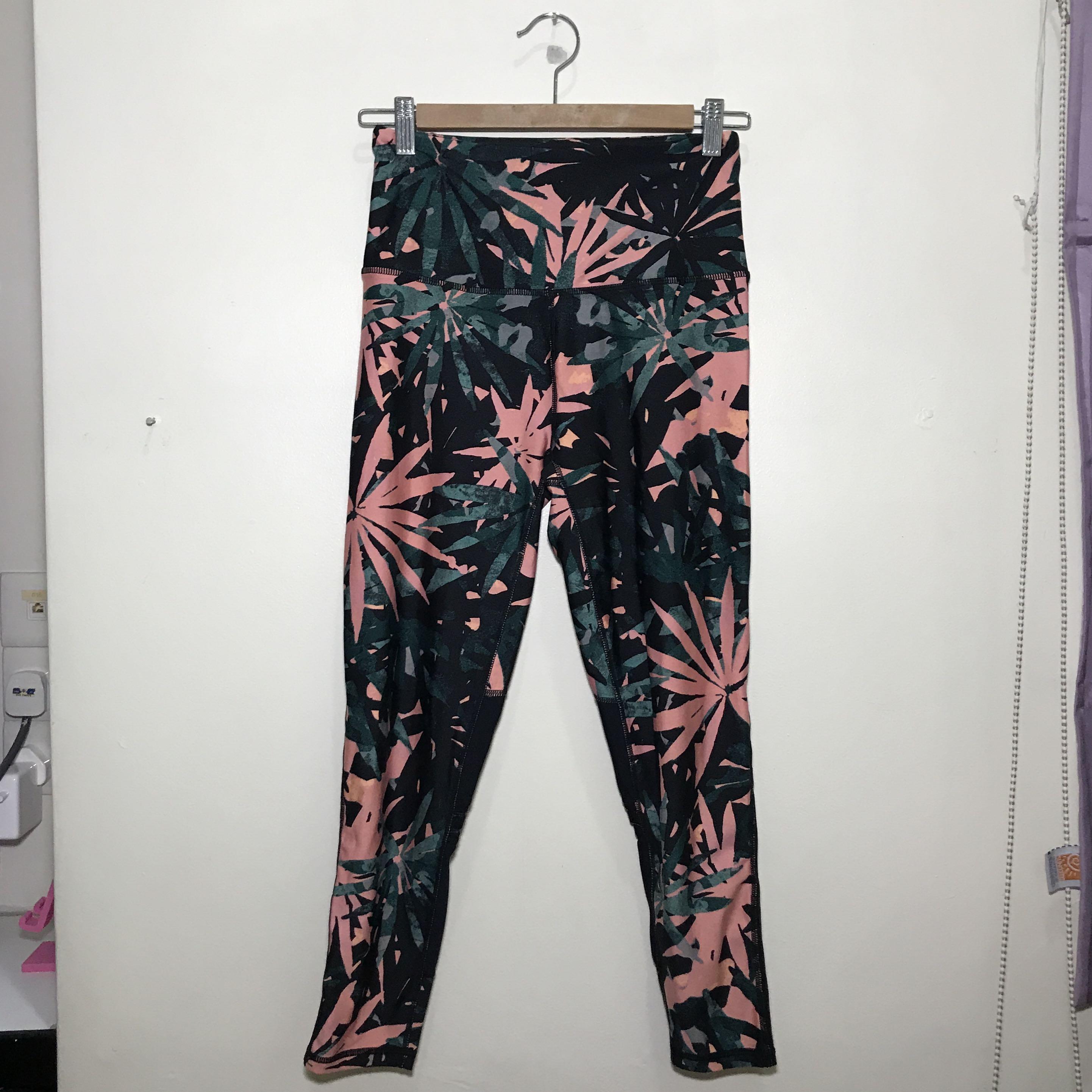 Palm print leggings shop